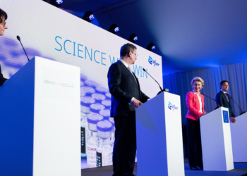 欧州：ワクチン争奪戦、欧州からの教訓 世界コロナ日誌