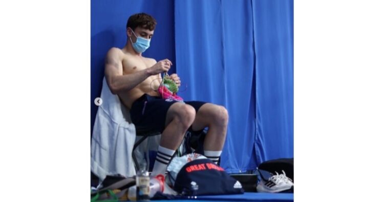 飛び込み王子トム•デイリー（英）ぬいぐるみのペンギンにマフラー頼んだのは誰？