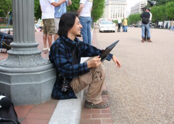 銃乱射事件で米NY捜査－－ひろゆき氏、欧州ではセーフ？