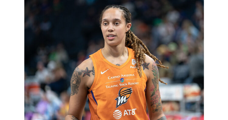 米、女子バスケ選手をロシアから奪還ーー「自国民を守る」とは。