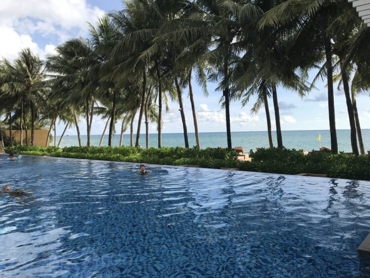 ベトナムのリゾート地フーコック島に、戦争の負の遺産